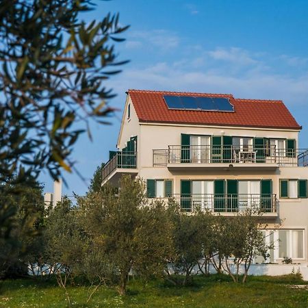 Bijaka Villas&Apartments Милна Екстериор снимка