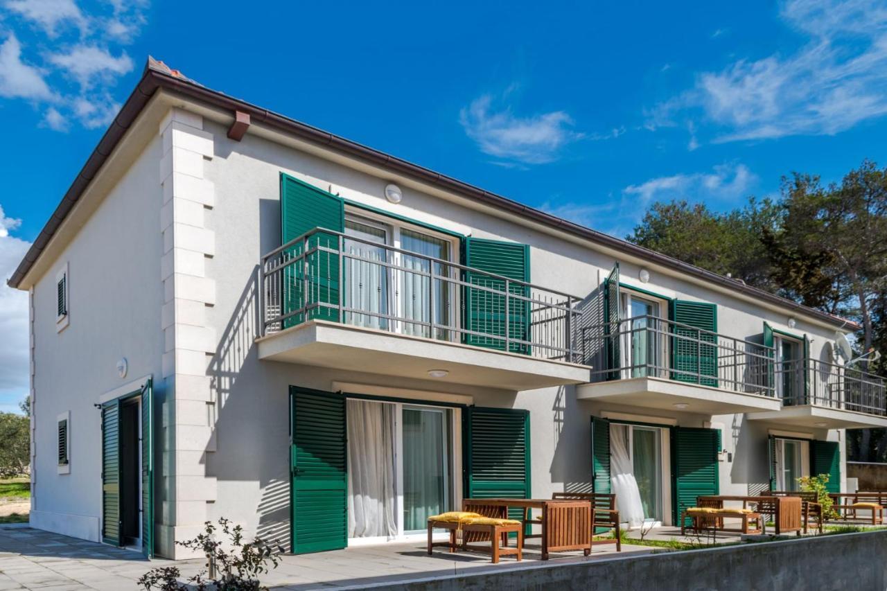 Bijaka Villas&Apartments Милна Екстериор снимка