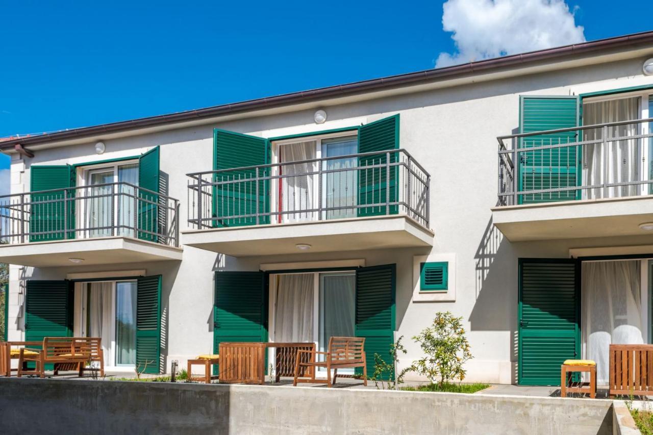 Bijaka Villas&Apartments Милна Екстериор снимка