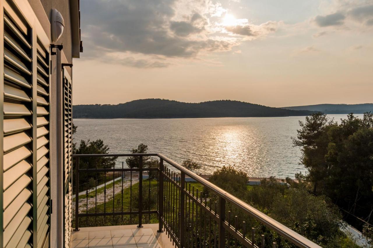 Bijaka Villas&Apartments Милна Екстериор снимка
