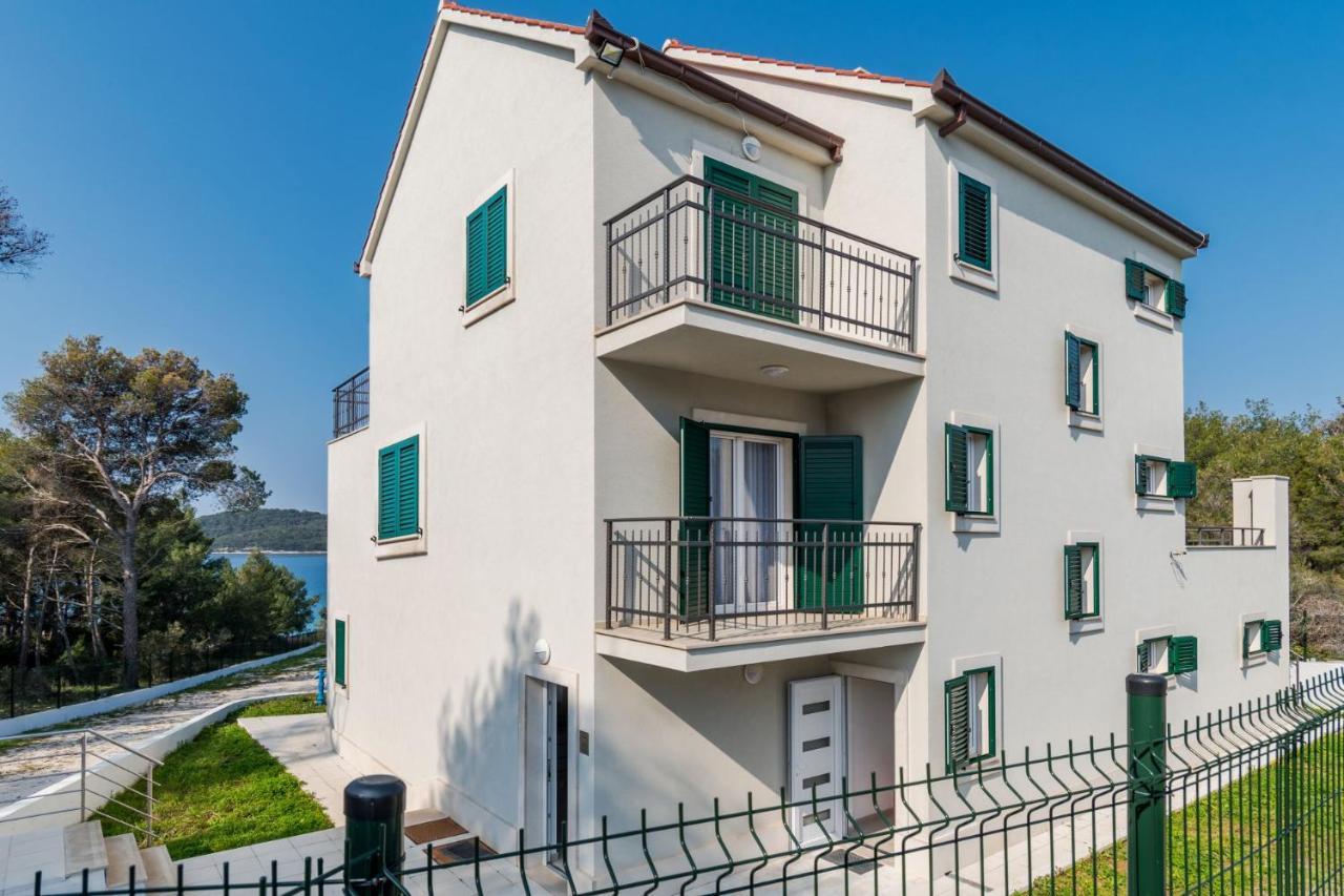 Bijaka Villas&Apartments Милна Екстериор снимка